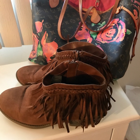 Justice Shoes - Cowboy girl Booties with fringes